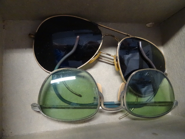 lot 162 image: Sunglasses