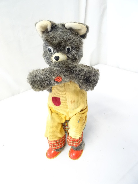 lot 163 image: Toy Bear