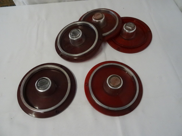 lot 177 image: Ford Parts