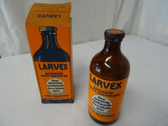 lot 187 image: Bottle