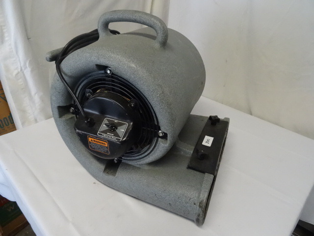 lot 207 image: Floor Dryer