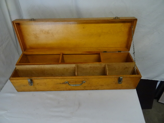 lot 226 image: Tool Box