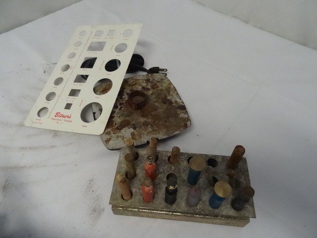 lot 272 image: Lapidary