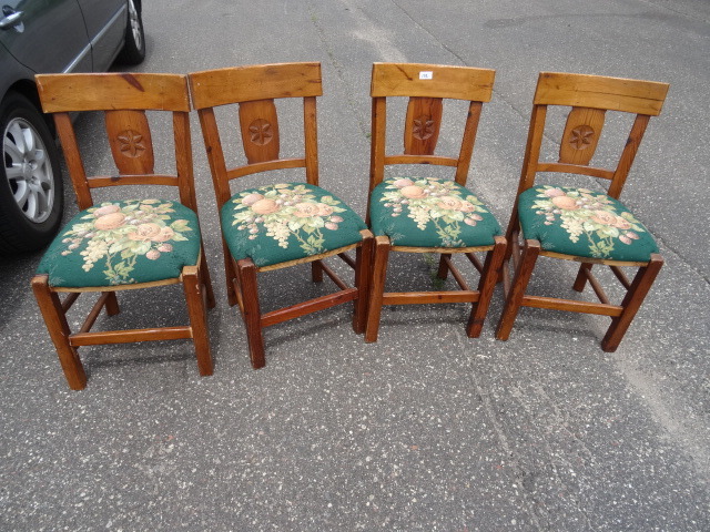 lot 102 image: Chairs