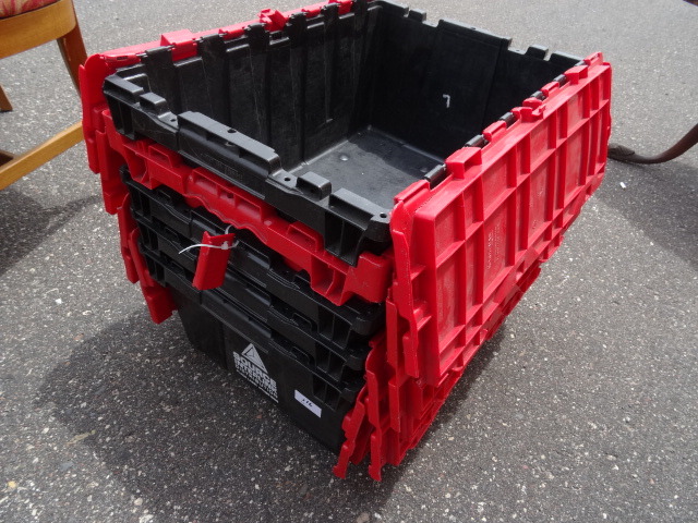 lot 116 image: Storage
