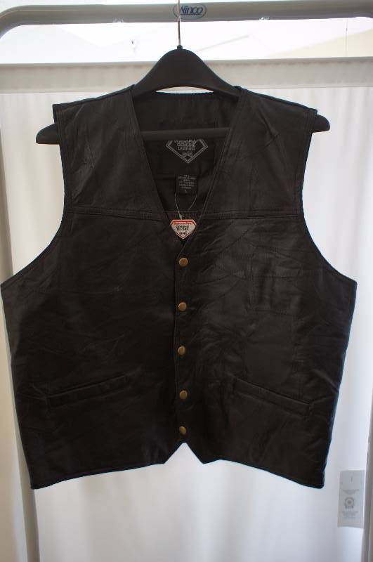 Diamond Plate Genuine Leather Vest with patch