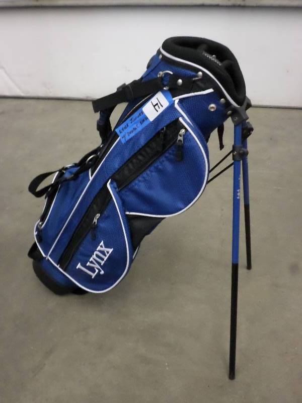 lot 14 image: Lynx Juniors Stand Bag With Double ...