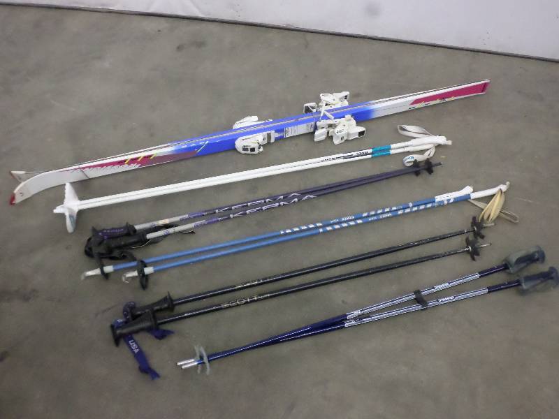 lot 26 image: (1) Set Of Rossignol Downhill Skis ...