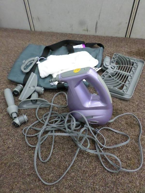 lot 30 image: Shark Electric Handhelf Steam Clean...