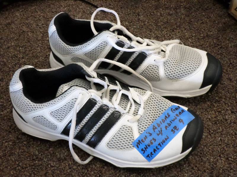 lot 94 image: Mens Adidas Size 9 Golf Shoes With ...