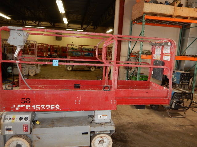 MEC 1532ES Electric Scissor Lift