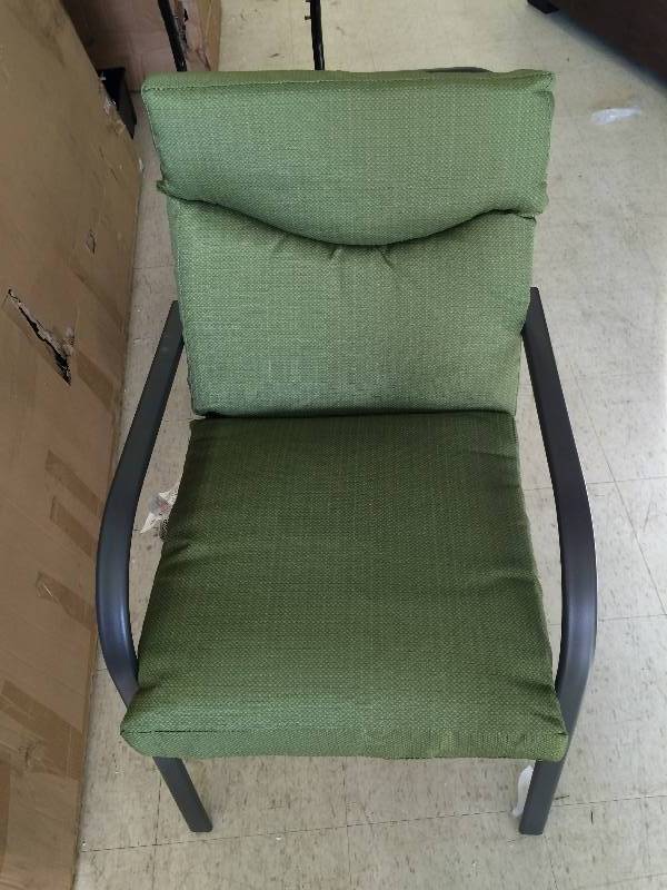 lot 49 image: 6-Piece Aluminum Cushioned Patio  Furniture Set
