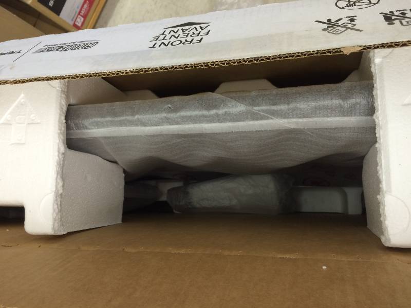 lot 77 image: LG 42 Plasma TV retail $560