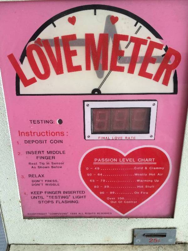 lot 107 image: love meter quarter machine  Works