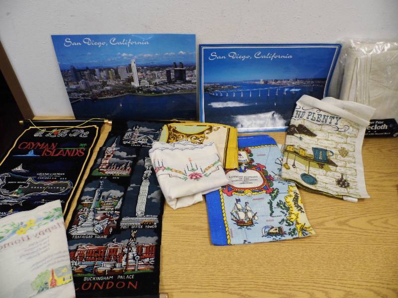 Table Linens & Wall Hangings
