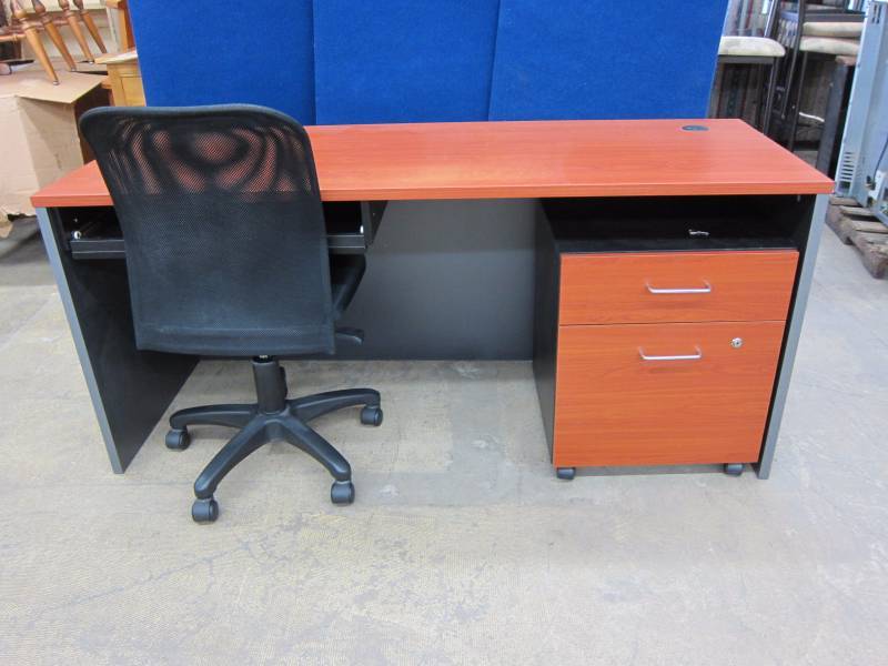 Desk Set