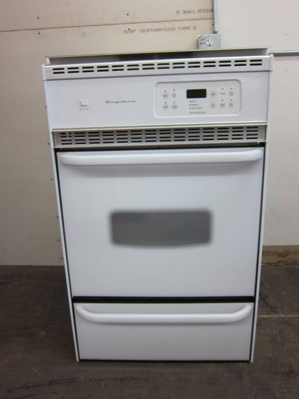 Frigidaire Oven