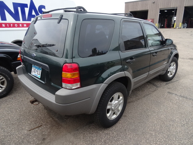 THIS is a 2001 not 2000 Ford Escape