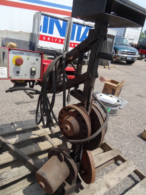 Hunter on vehicle brake lathe.