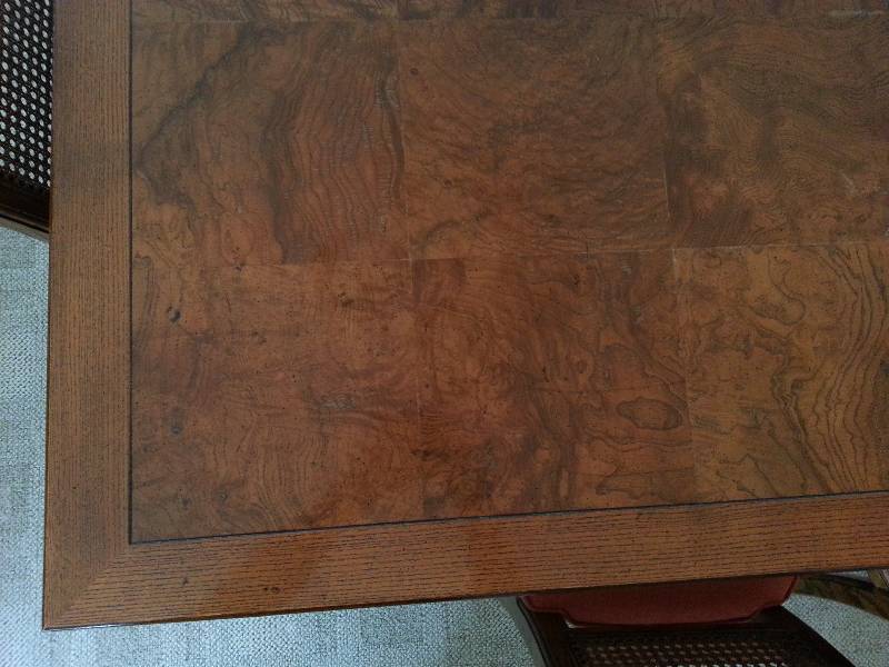 lot 7 image: Henredon Table & Chairs