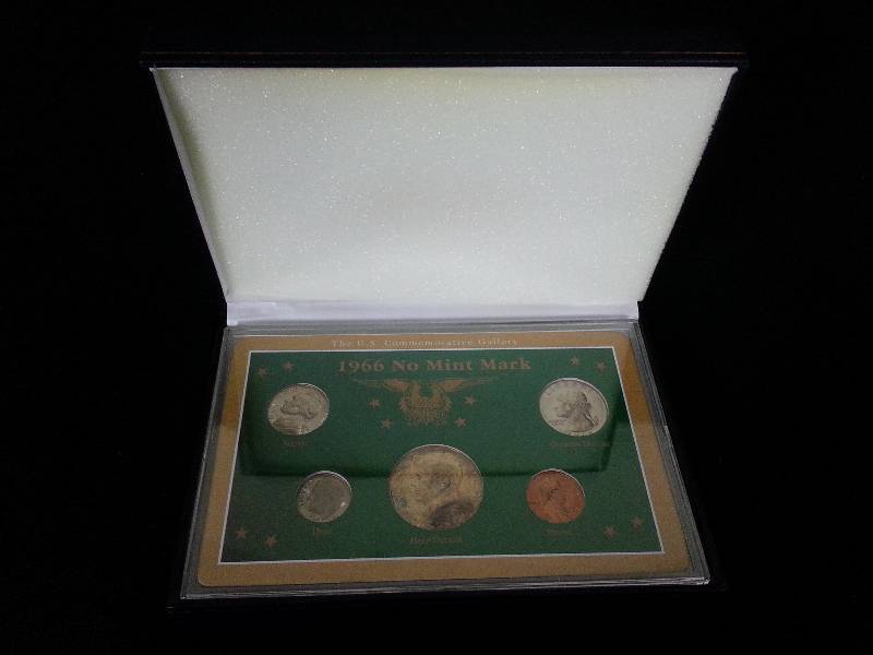 lot 41 image: 1966 US Coin Set - Silver