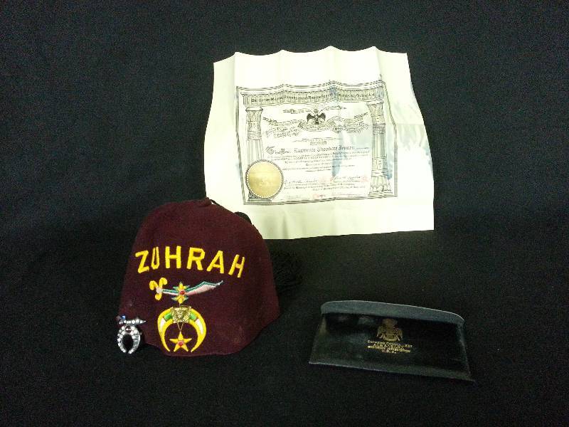 lot 60 image: Vintage Masonic  Shriners Memorabilia