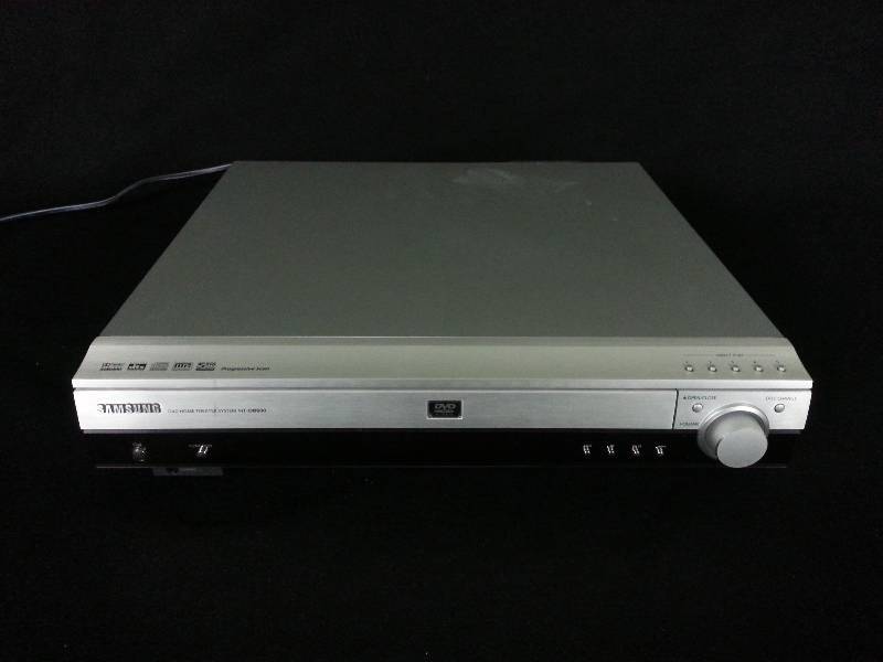 lot 64 image: Samsung HT-DB600 5-Disc Home Theater Receiver