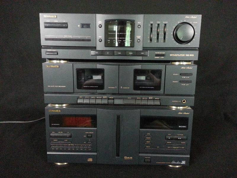 lot 69 image: Fisher TAD 9415 24 Disc CD Changer