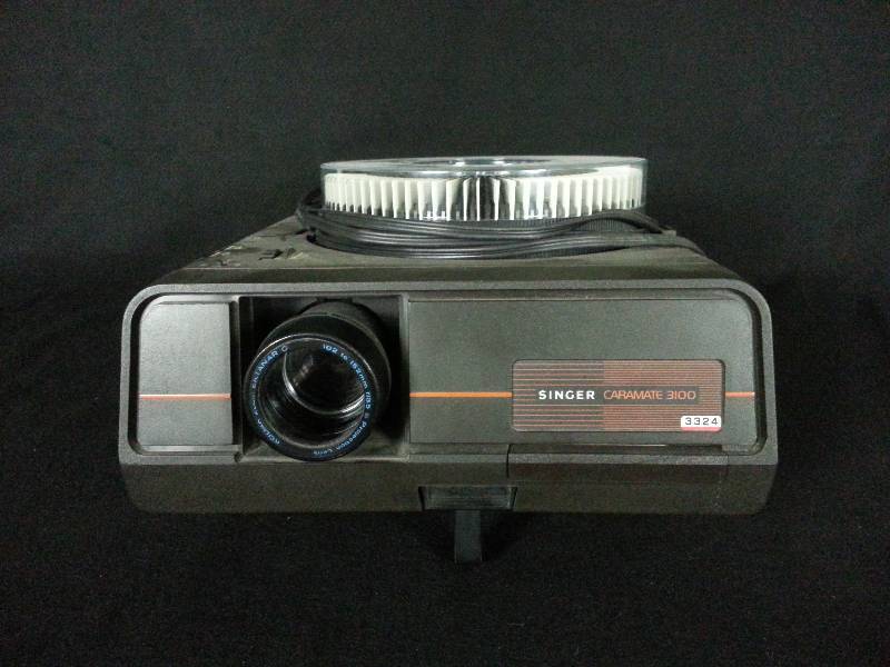 lot 72 image: Singer Caramate 3100 w Carousel