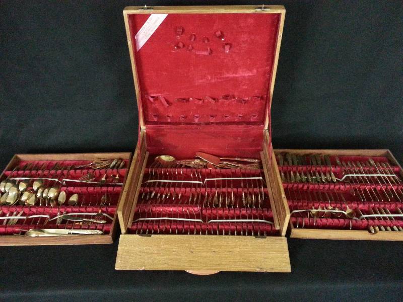 lot 74 image: MASSIVE Bangkok Thailand Brass Flatware Set