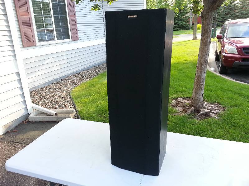lot 135 image: Fisher 3-way Floor  Standing Speaker