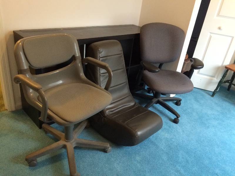 lot 36 image: Two Heavy Duty Office Chairs & a Floor Rocker Chair