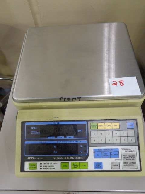 lot 28 image: Counting Scale