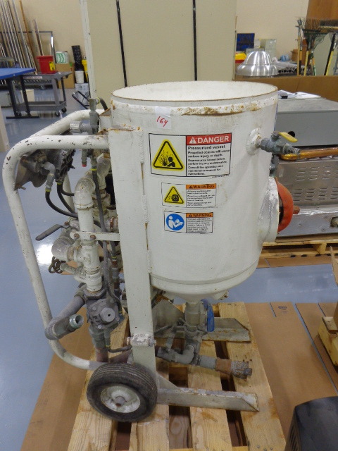 lot 164 image: Schmidt mixer
