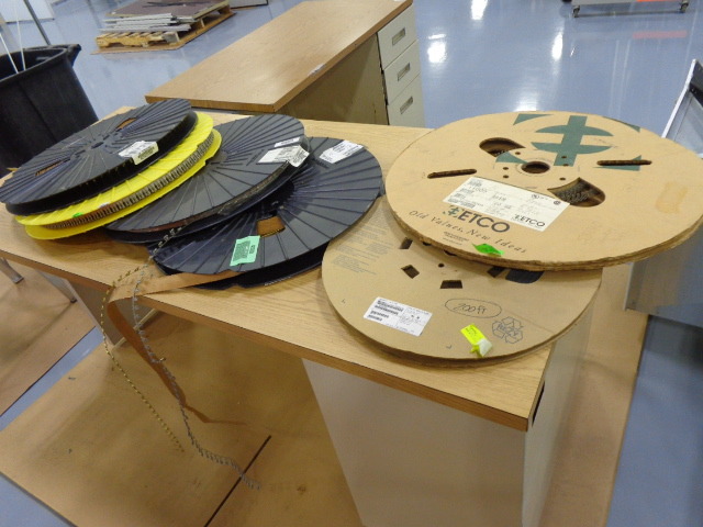 lot 181 image: Electronic parts