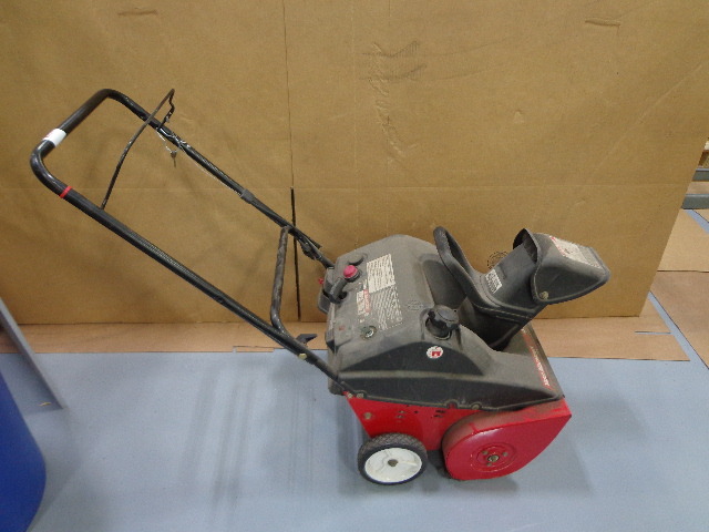 lot 128 image: snow blower