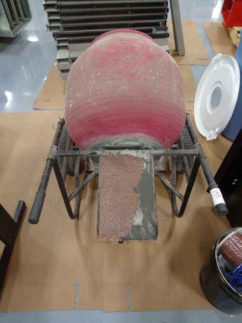 lot 139 image: portable poly mixer