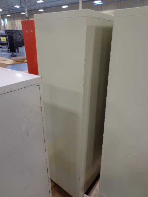 lot 107 image: file cabinet