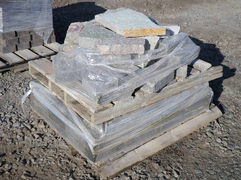 (2) Pallets Of Landscape Block (1)...