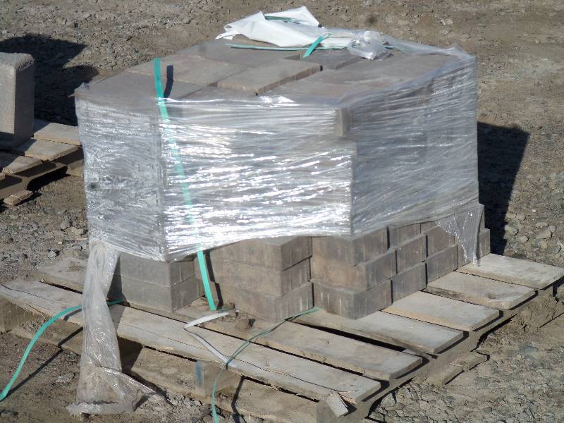 Pallet Of Non-Tumbled Anchor Patio ...