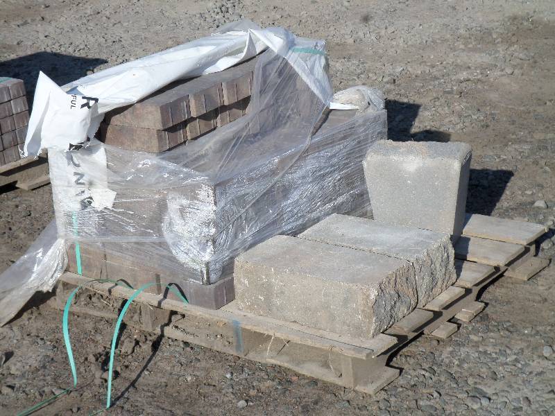 Pallet Of Non-Tumbled Anchor Patio ...