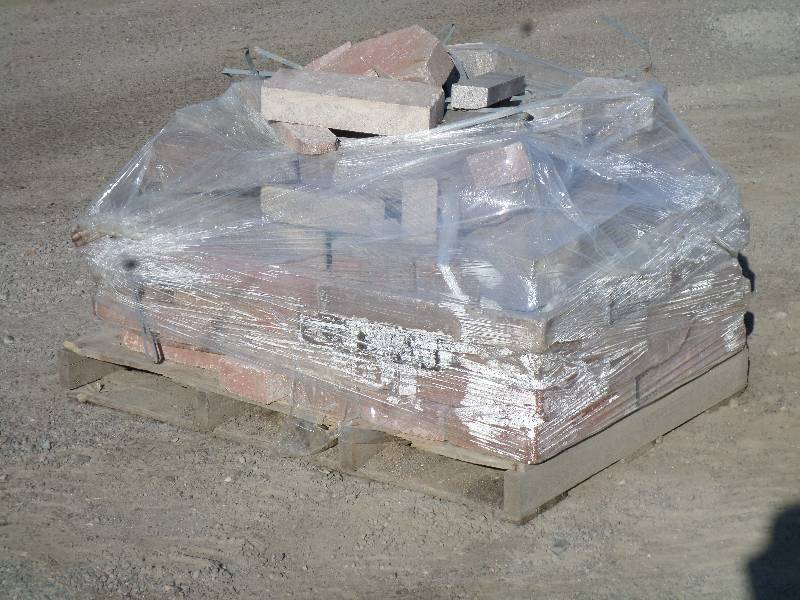 Pallet Of Assorted Landscape Block ...