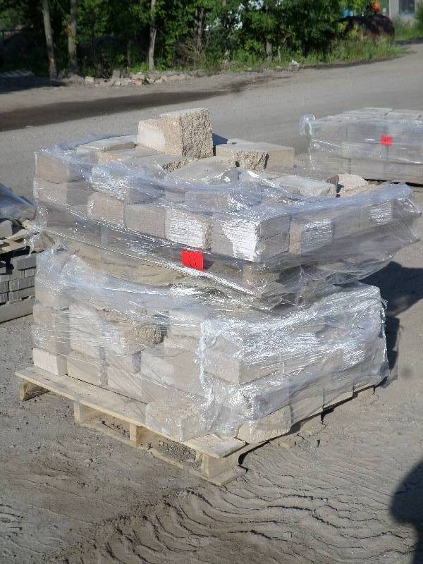 (2) Pallets Of Assorted Wall & Land...