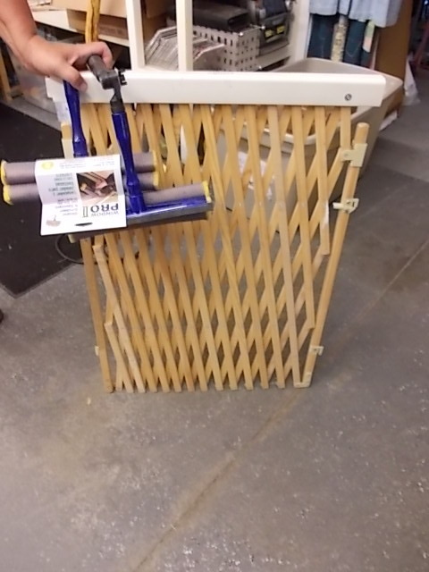 Wood Gate and 2 Squeegees
