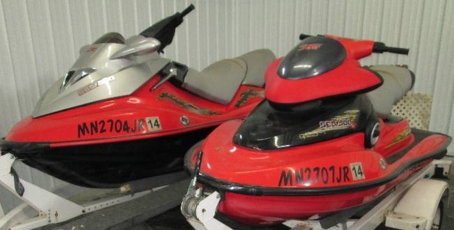 lot 2 image: 2 Sea Doo 2003 Bombardier jet skis