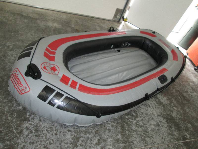 lot 4 image: New Coleman 3 person inflatable raf...
