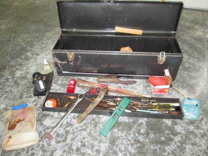 lot 18 image: 30 wide toolbox filled with assort...