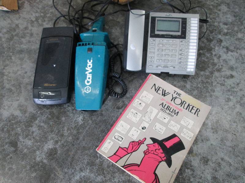 lot 94 image: VCR rewinder, car vacuum, multi fun...