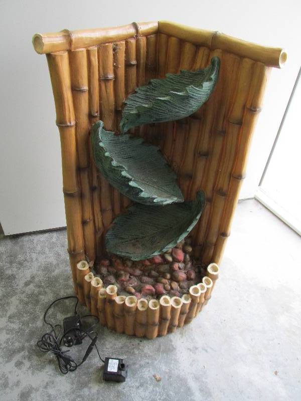 lot 178 image: Very clean bamboo leaf fountain, 27...