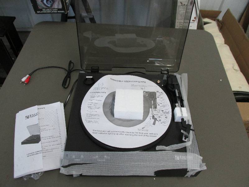 lot 185 image: Encore Technology turntable, appear...